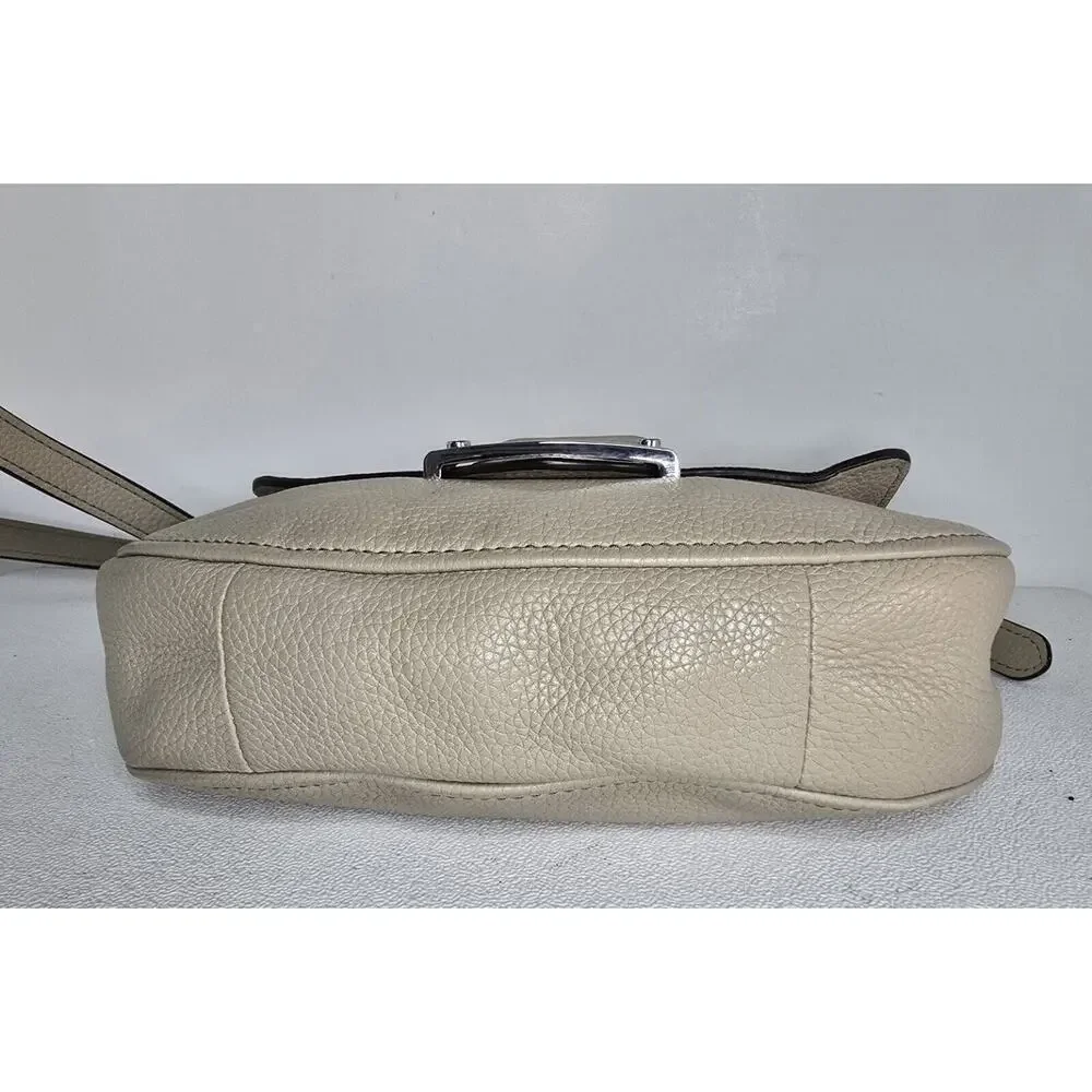 Marc Jacobs Traveler Messenger Leather Shoulder Bag Light Slate (Beige)